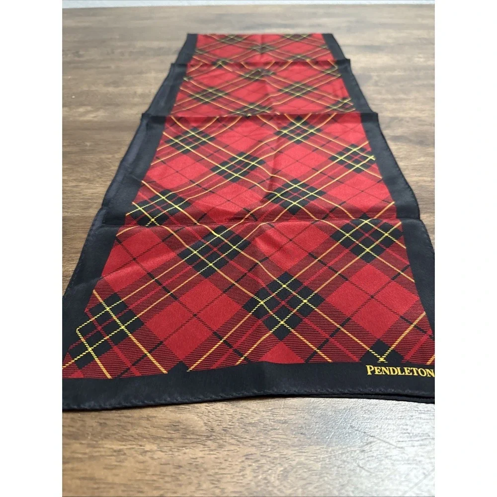 Pendleton black red